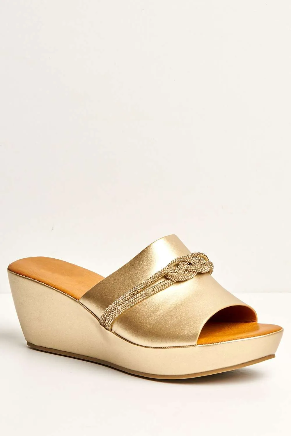 Cove Diamante Bow Large Band Wedge in Gold