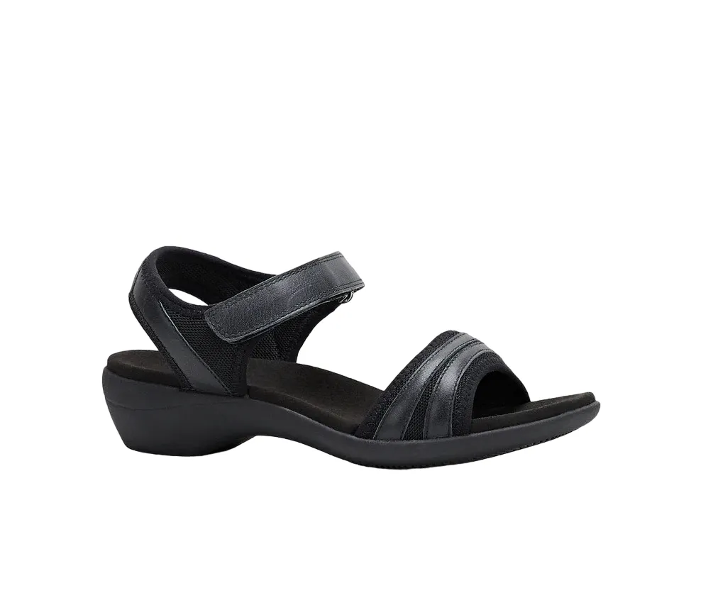 Hush Puppies Womens Amazing Black Slip On Leather Slides Sandals