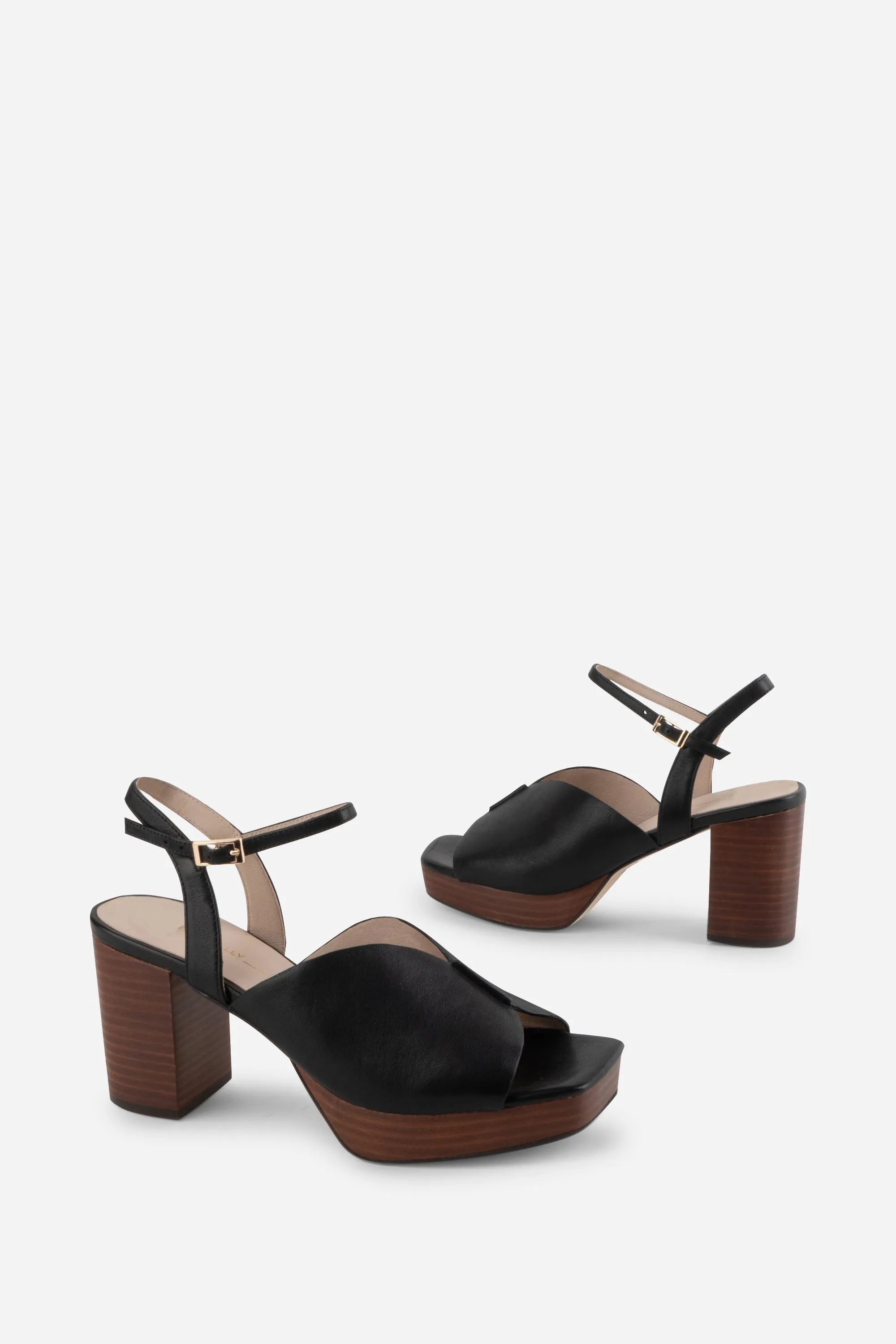 ZURICH STACKED WOOD PLATFORM HEEL